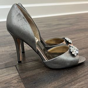 Badgley Mischka Sugar beautiful pumps size 5.0